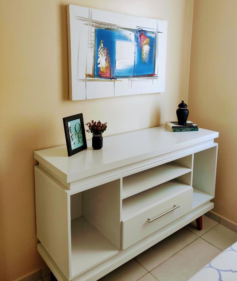 Apto 2 Quartos Em Apartamento